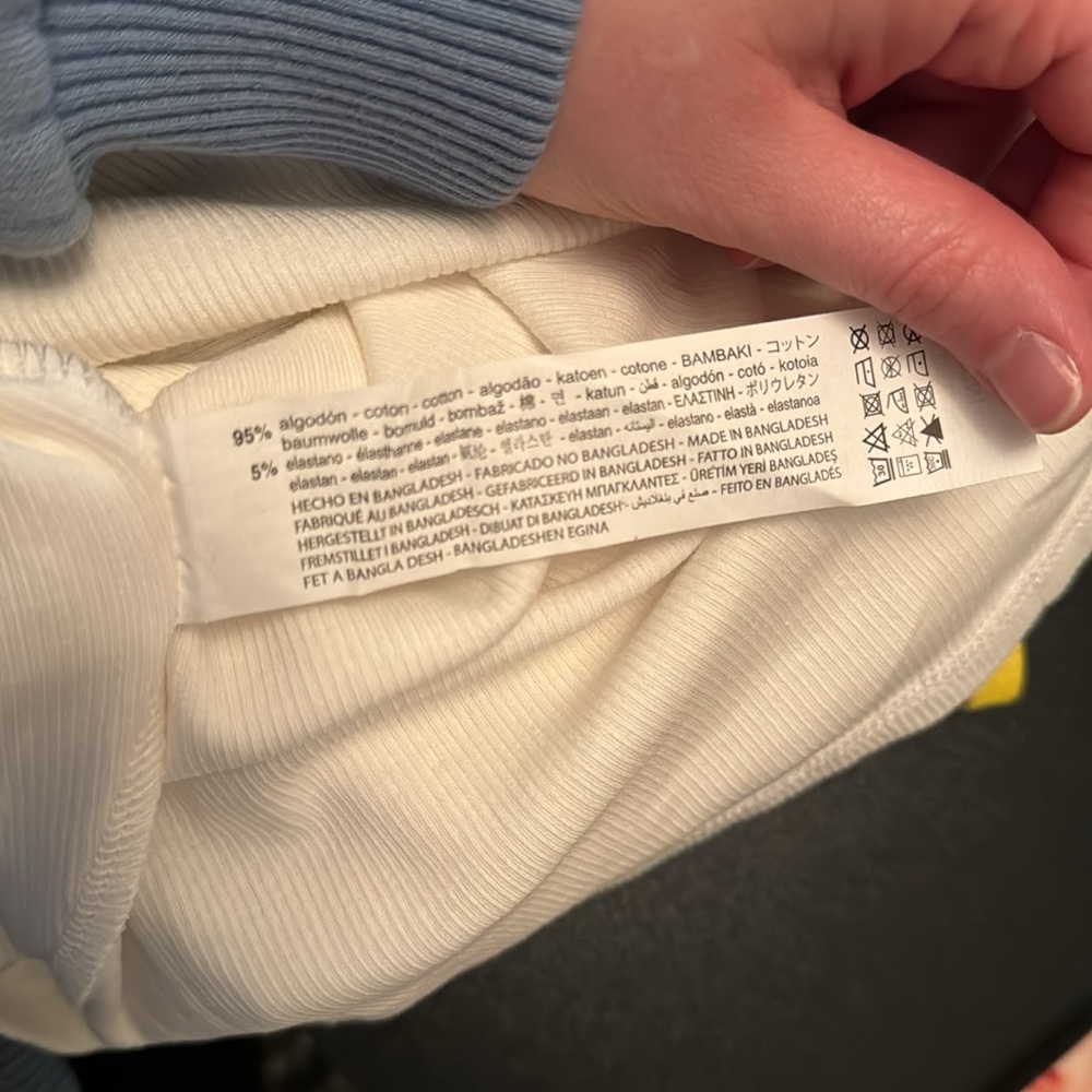 Button Up Top - Picture 5 of 9